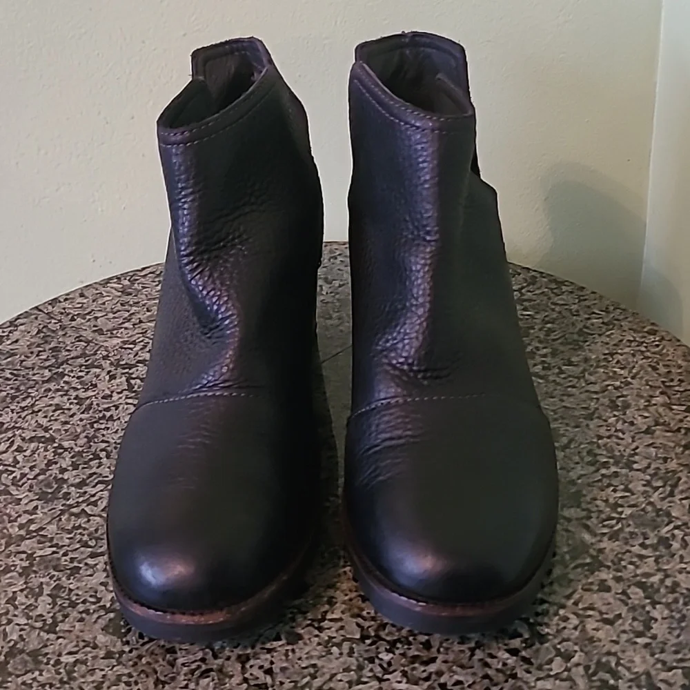 Sorel Cate Cut-out Black Full-grain Leather Bootie Ankle Boots Wmn 6 Casual